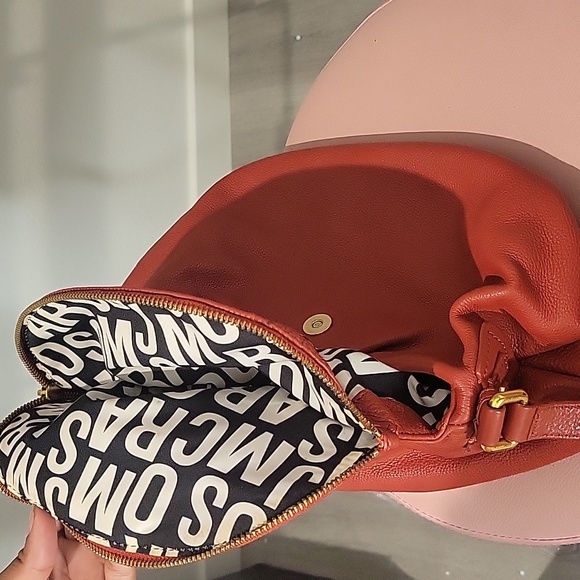 25. AUTHENTIC MARC BY MARC JACOBS - Picture 12 of 12